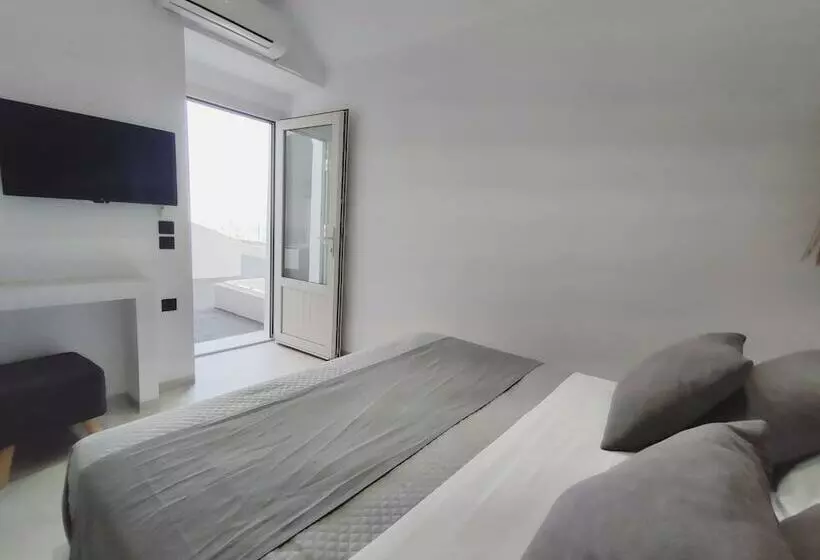 Отель Fira Cave Suites