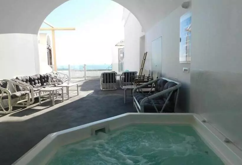 Отель Fira Cave Suites