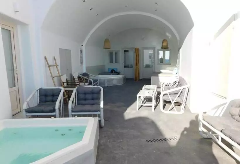 Отель Fira Cave Suites
