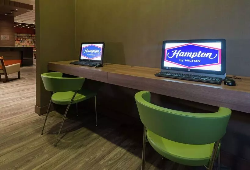 ホテル Hampton By Hilton Bogota   Usaquen