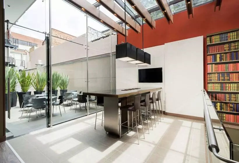 ホテル Hampton By Hilton Bogota   Usaquen