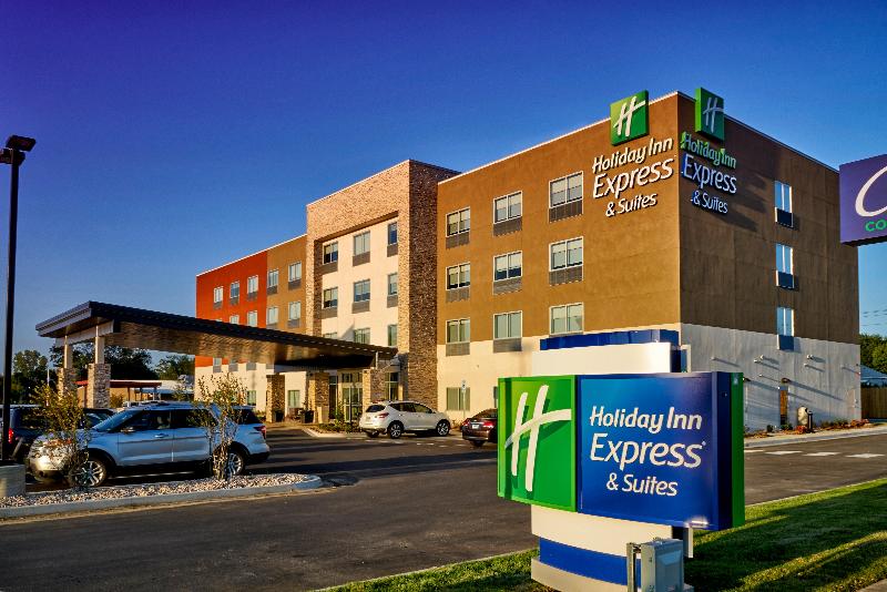בית מלון כפרי Holiday Inn Express & Suites Tulsa Ne Claremore By Ihg