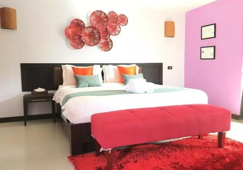 Hotelli Il Mare Resort