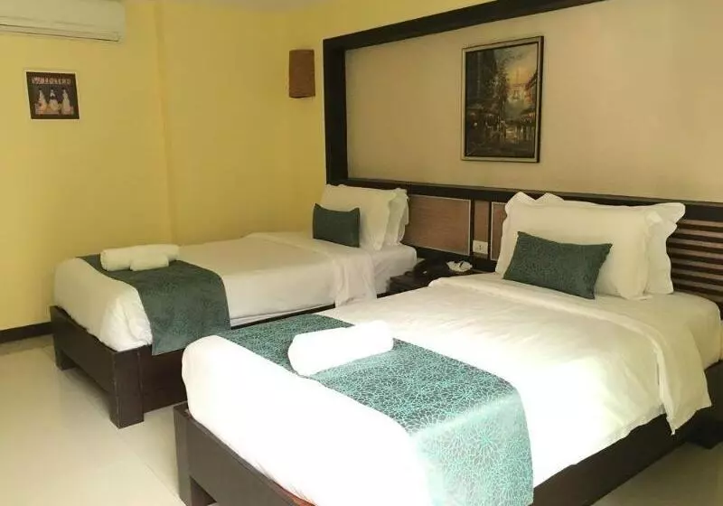 Hotelli Il Mare Resort