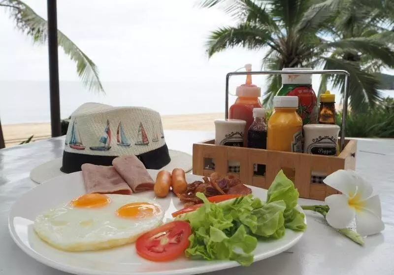 Hotelli Il Mare Resort