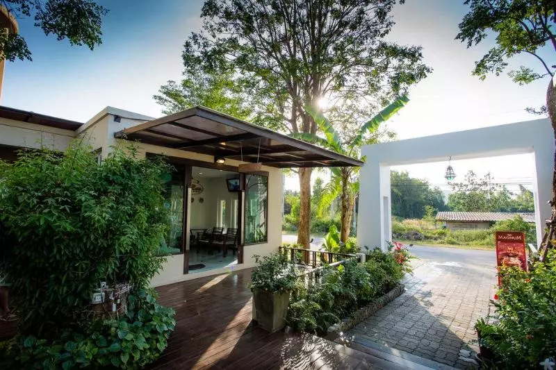 Hotelli Il Mare Resort