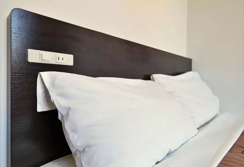 Отель Kumamoto Green