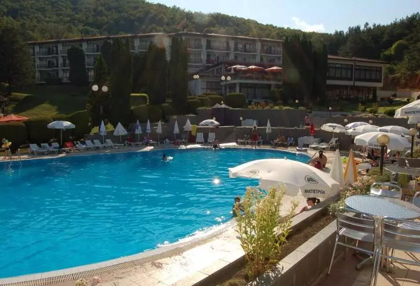 هتل Makpetrol Struga