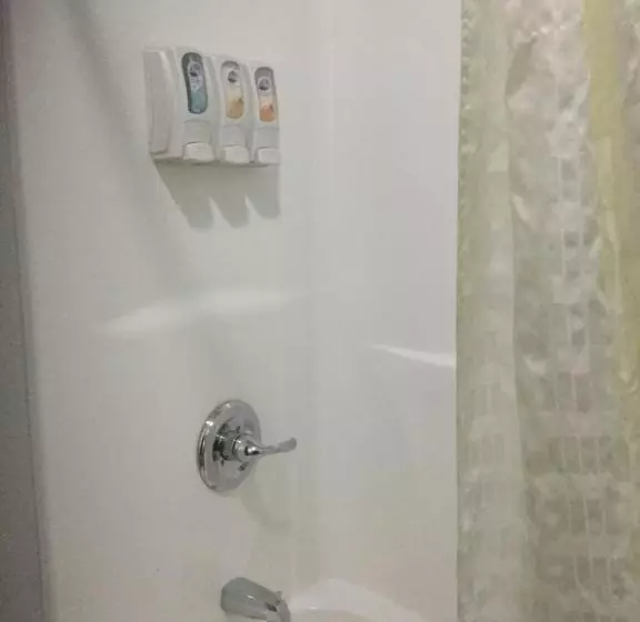 Отель Muskogee Inn And Suites