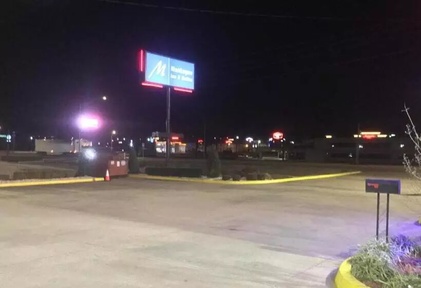 Отель Muskogee Inn And Suites