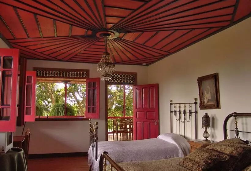 هتل روستایی Finca