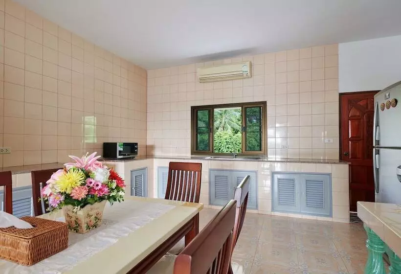 Hotelli Samui Reef View Resort