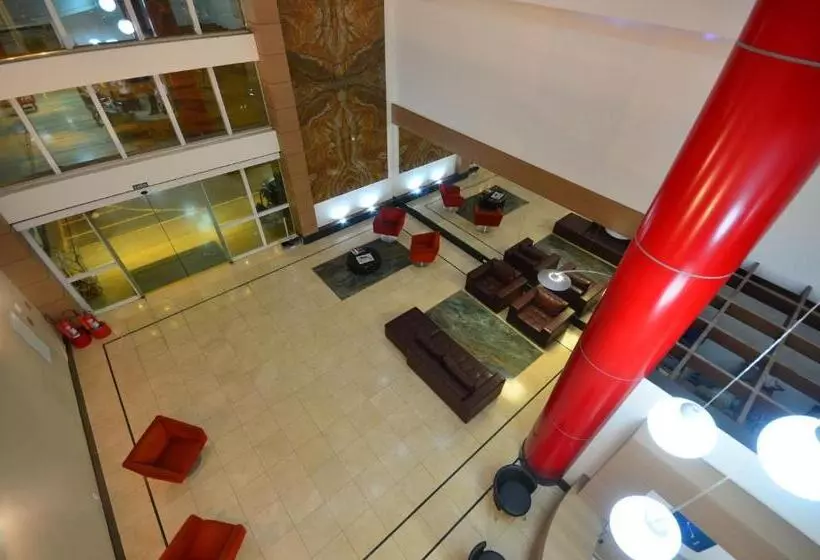 Отель Serra Grande Serra Es