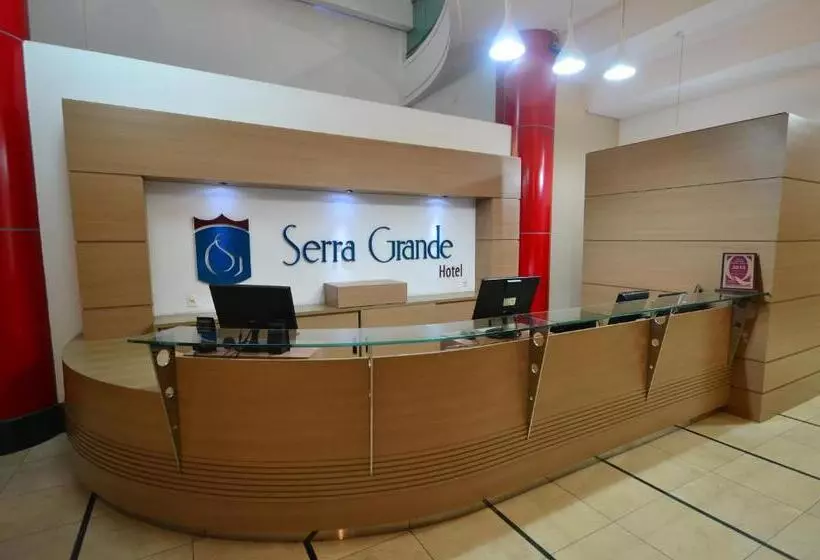 Отель Serra Grande Serra Es