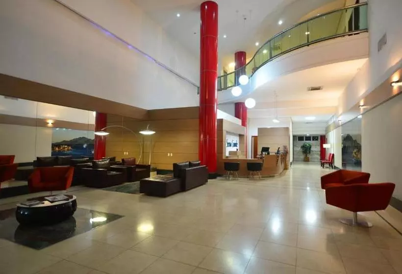 Отель Serra Grande Serra Es