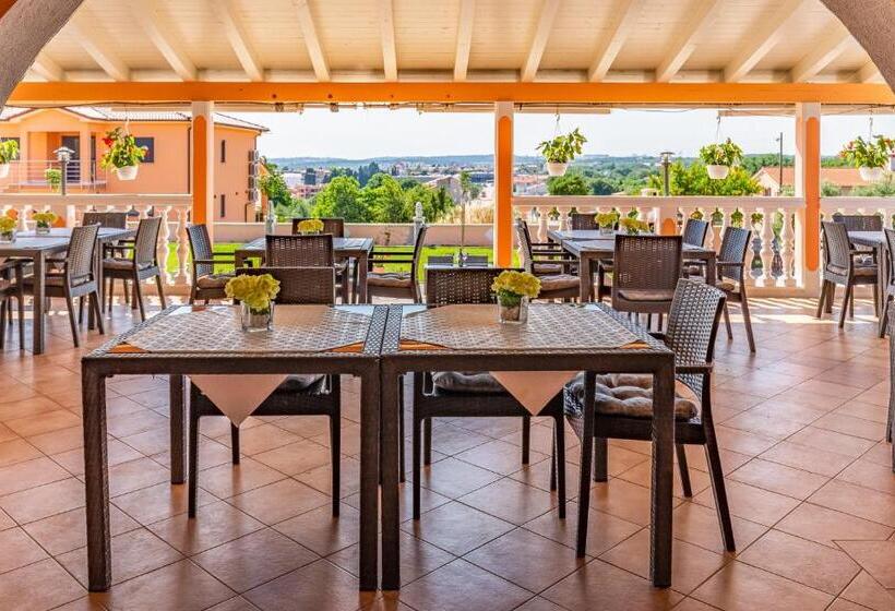 호텔 Villa Natalija