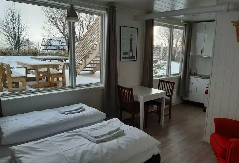 Lofoten Bed & Breakfast Reine   Rooms & Apartments