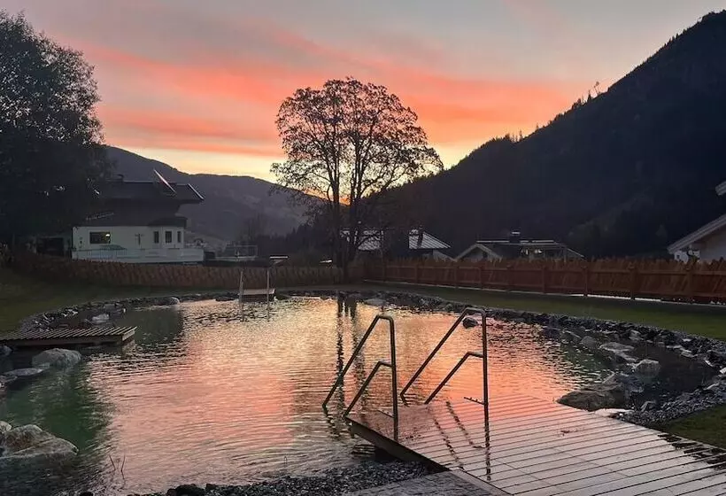 هاستل Eibinghof Bed & Breakfast & Swim