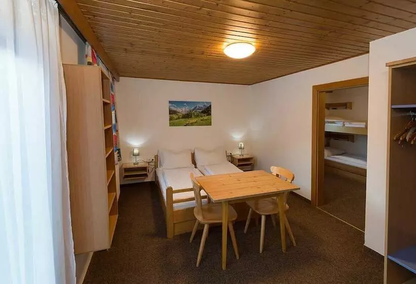 هاستل Eibinghof Bed & Breakfast & Swim