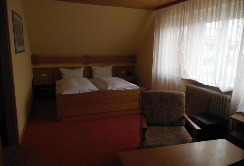 فندق صغير Grüner Baum