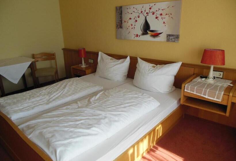 فندق صغير Grüner Baum