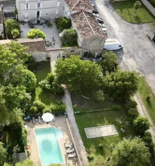 ベッドアンドブレックファースト Le Bonheur  Suite Cognac