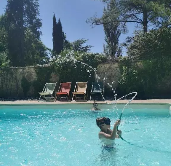 ベッドアンドブレックファースト Le Bonheur  Suite Cognac