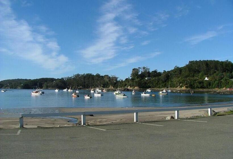 مبيت وإفطار Sails Ashore Lodge