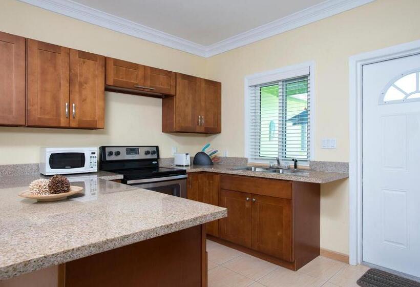 تختخواب و صبحانه Sir Charles Guest House