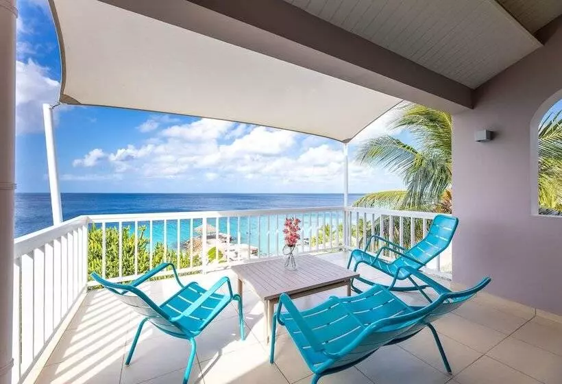 Coral Estate Luxury Resort