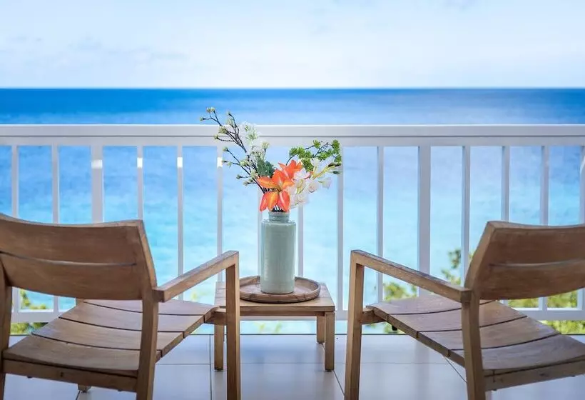 Coral Estate Luxury Resort