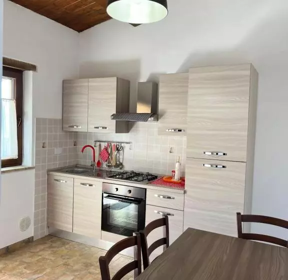 Hotelli Agriturismo Tre Monti