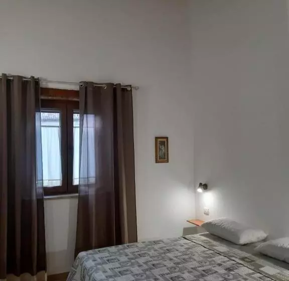 Hotelli Agriturismo Tre Monti