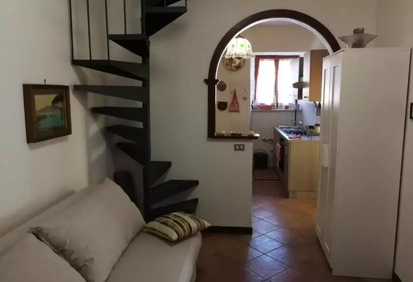 Hotelli Agriturismo Tre Monti