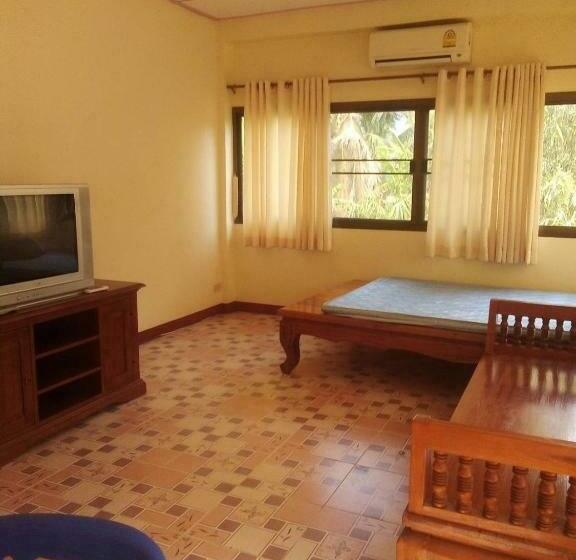 호텔 นาหินลาดรีสอร์ท Nahinlad Resort