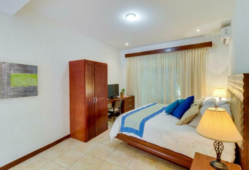 Ocotal Beach Club Hotel 1