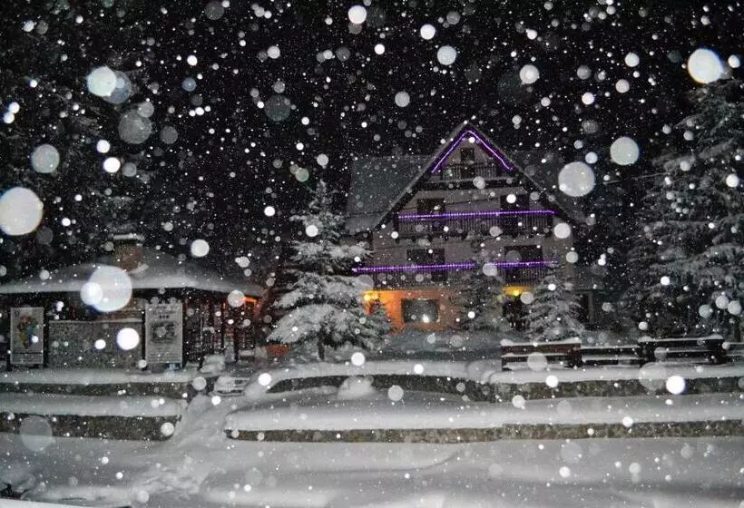 Majatalo Raza Soarelui