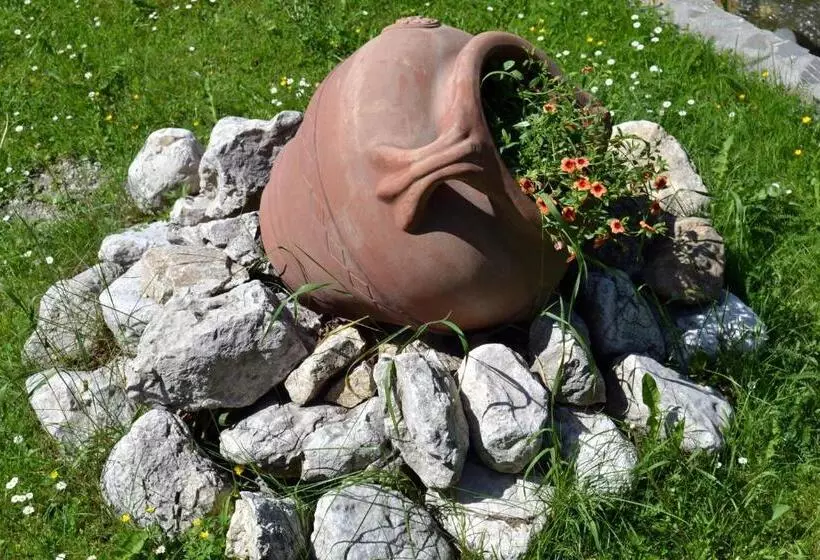 Majatalo Raza Soarelui