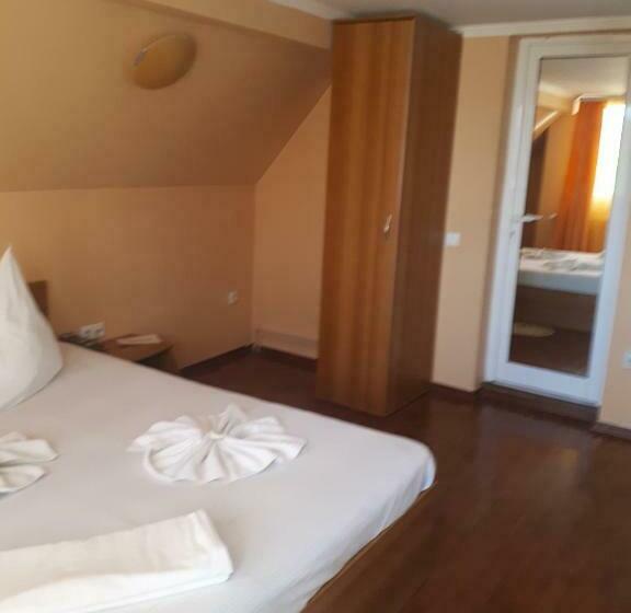 ペンション Vila Tom Cris