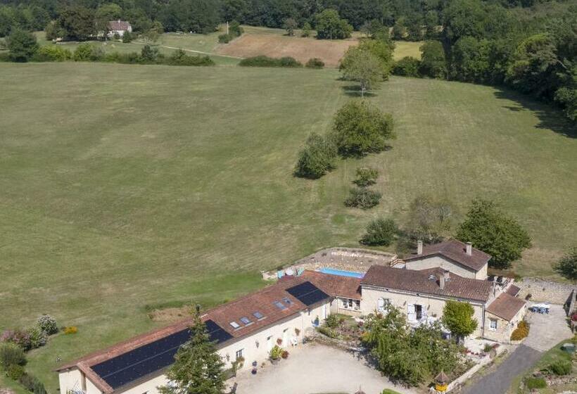 צימר Acacia/petunia