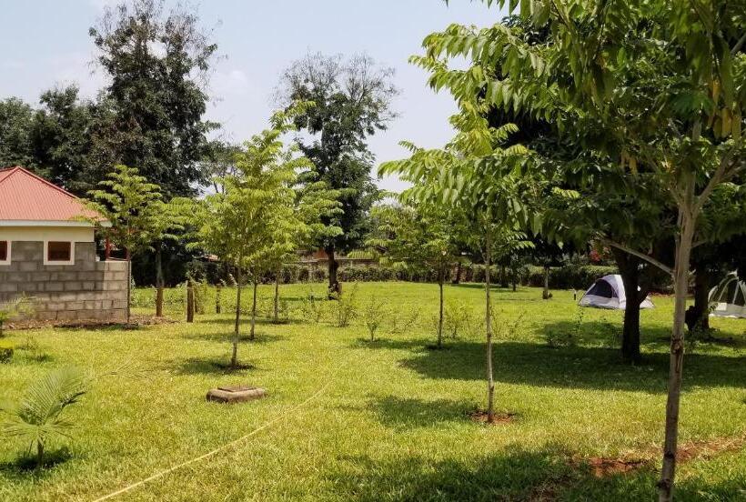 تختخواب و صبحانه Aivlys Lodge Kilimanjaro