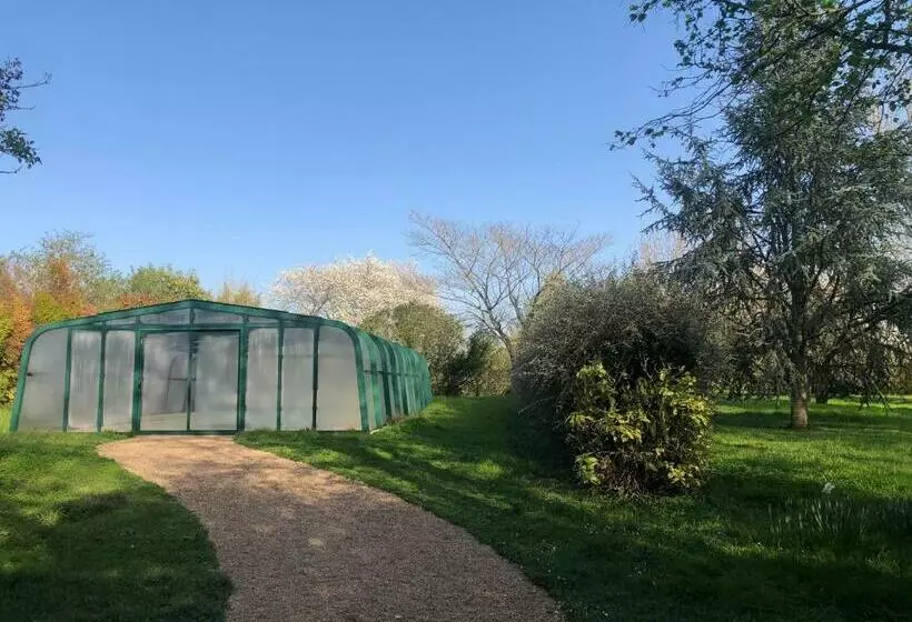 Aamiaismajoitus (B&B) Le Clos Du Cèdre