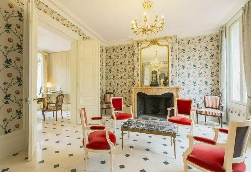 Aamiaismajoitus (B&B) Le Clos Du Cèdre