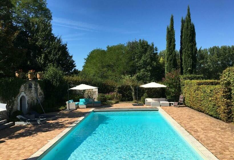 민박 Les Deux Colombiers