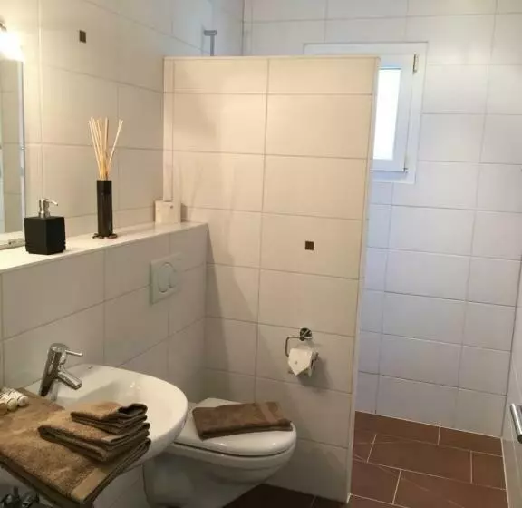 Aamiaismajoitus (B&B) Montaney Guests House   Epfl