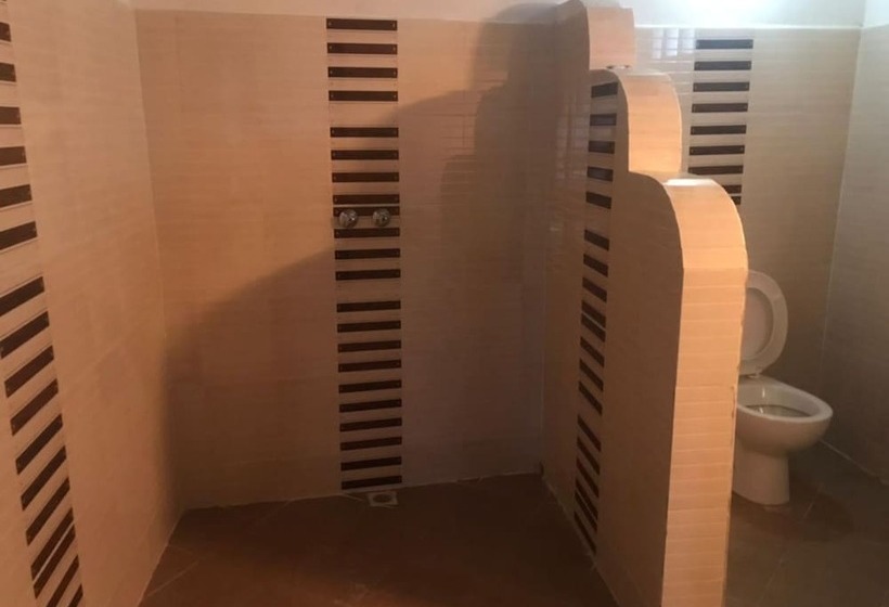 تختخواب و صبحانه Shela Bahari