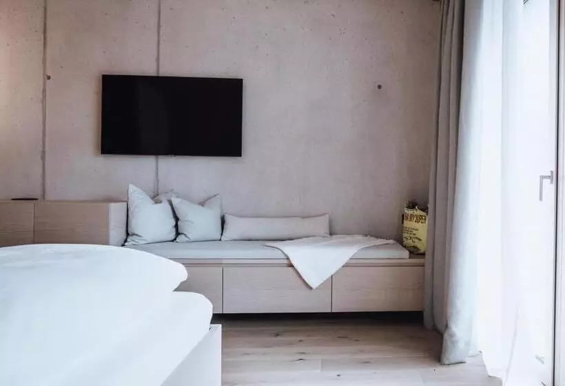 ホテル Haus Jausern
