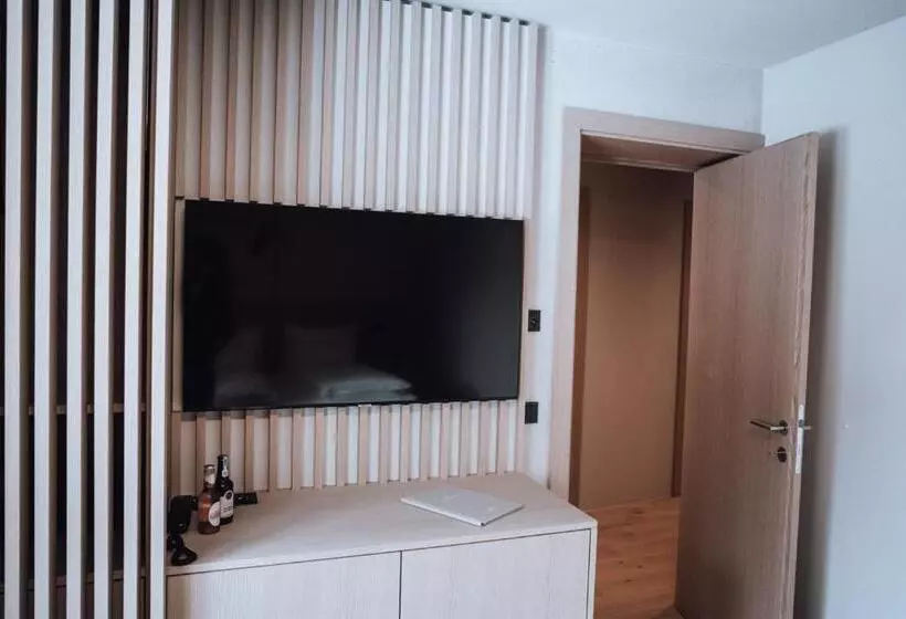 ホテル Haus Jausern