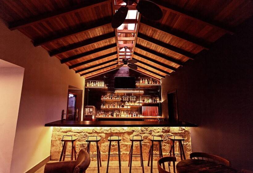 هتل Jungle Lodge Tikal Hostal