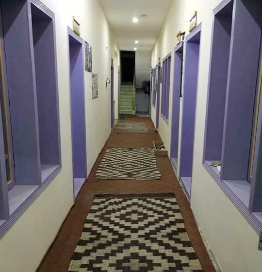 هتل Manokur E Bassa